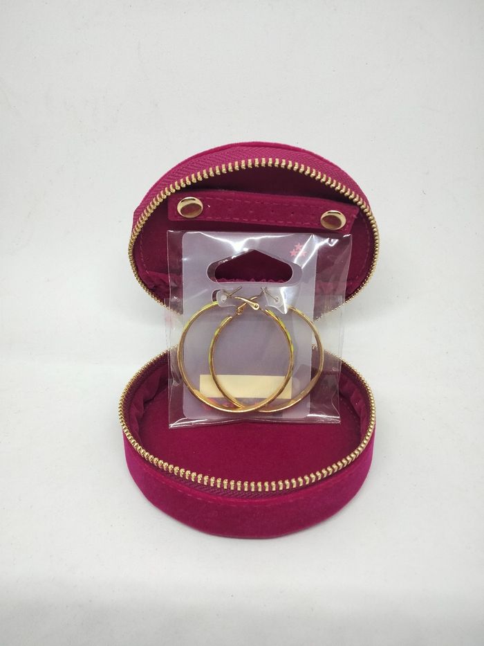 Magnifiques boucles d'oreilles anneaux doré et jaune