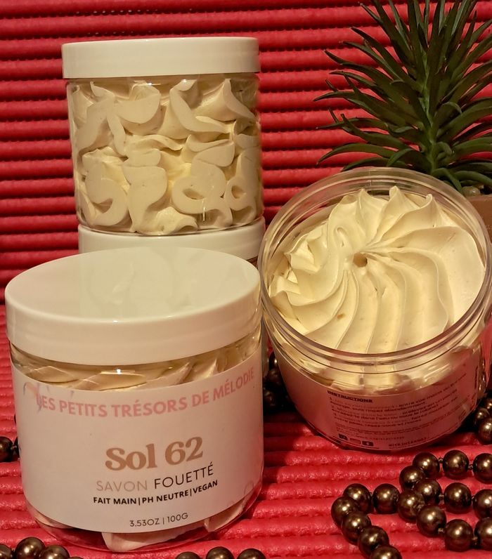 Chantilly de douche (Savon fouetté) Sol 62 inspiré de Sol de Janeiro.