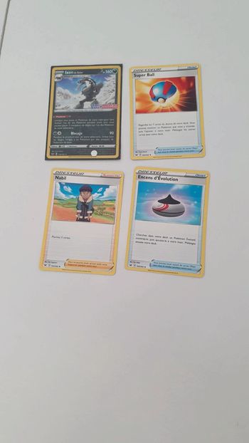 4 cartes Pokémon