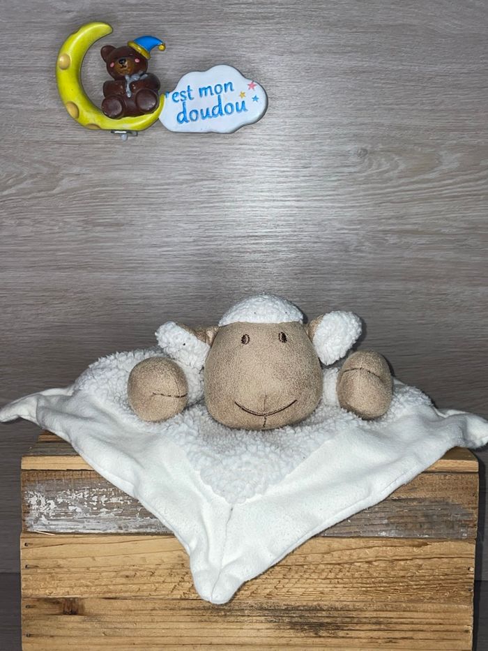 NAD15 doudou mouton 🐑 nature et découvertes