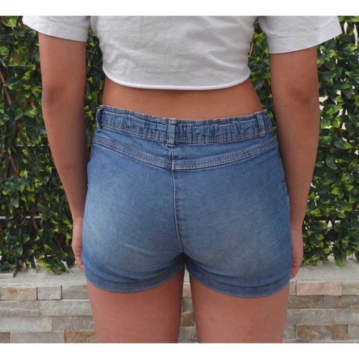 Short jeans, taille 12 ans - photo numéro 2