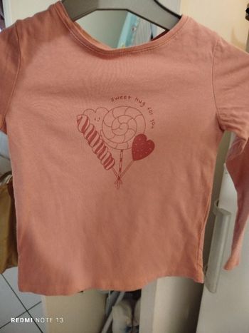 #kytie8ansfille. Tee-shirt manches longues taille 8 ans