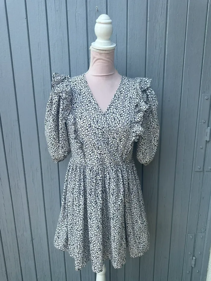 Robe d’été manches courtes bouffantes fleuri 34/XS H&M