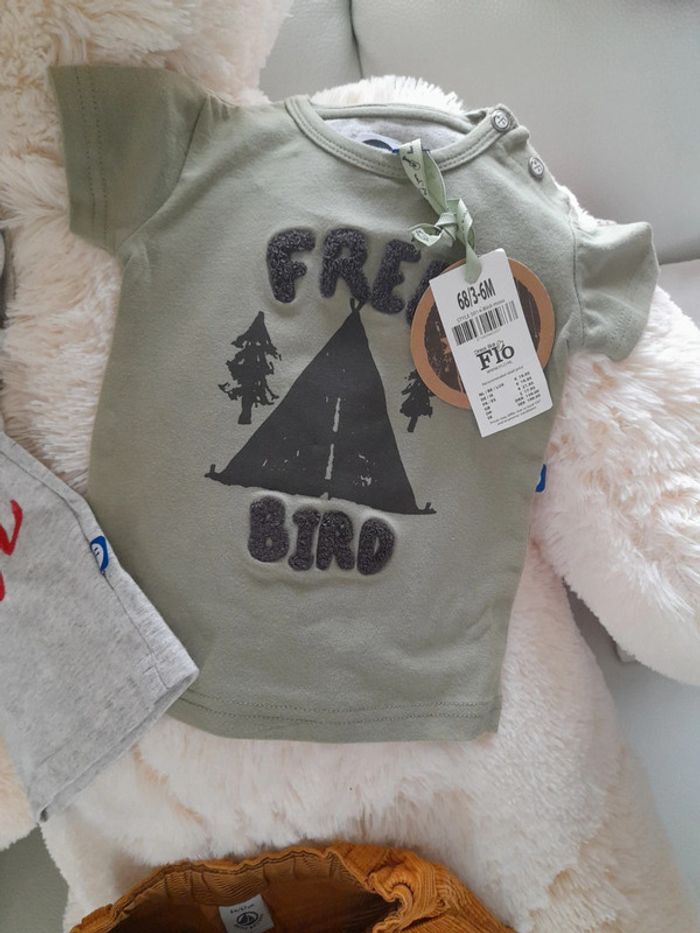 Lot Pantalon neuf et 2 tee shirts neufs - photo numéro 4