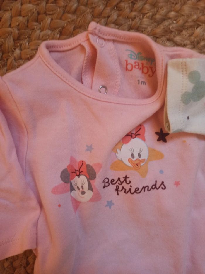 Lot pyjama Disney 1 mois - photo numéro 2