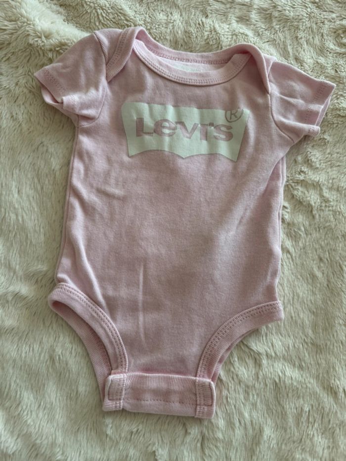 Body levi’s