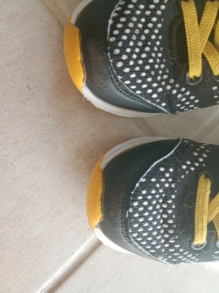 Basket enfant, Airness noir et jaune taille 25 - photo numéro 7
