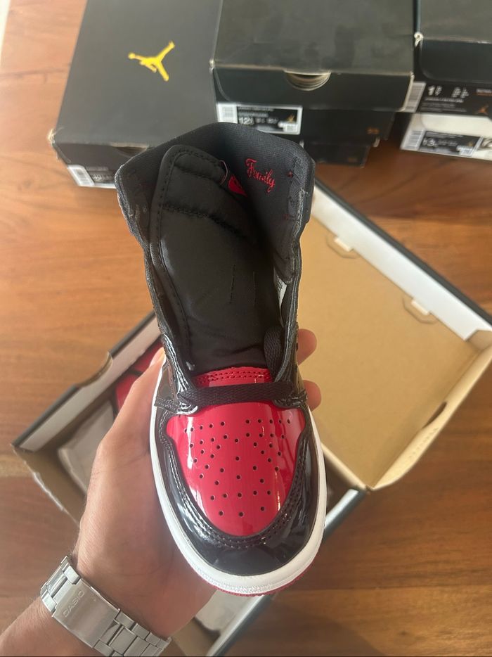 Jordan 1 taille 32 - photo numéro 2