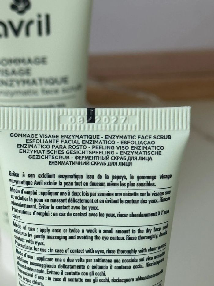 3 tubes gommages enzymatique visage Avril bio 50ml - photo numéro 7