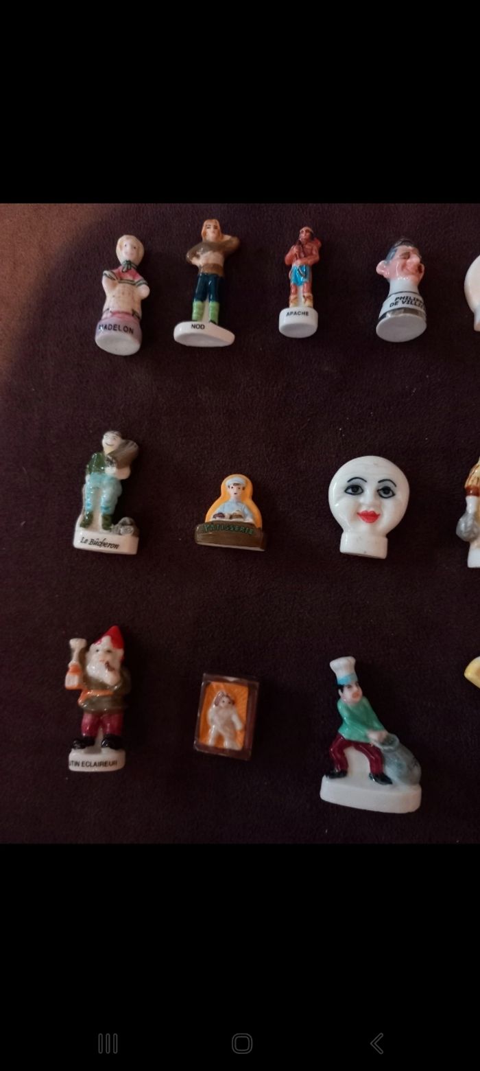 Lot 17 fèves - Personnages - photo numéro 3