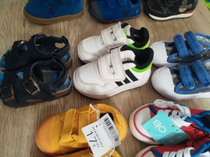 10 paires de chaussures/chaussons garçon du 19 au 22 - photo numéro 7