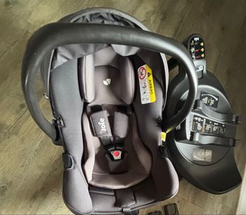 Cosy / coque joie I snug 2 + base isofix encore