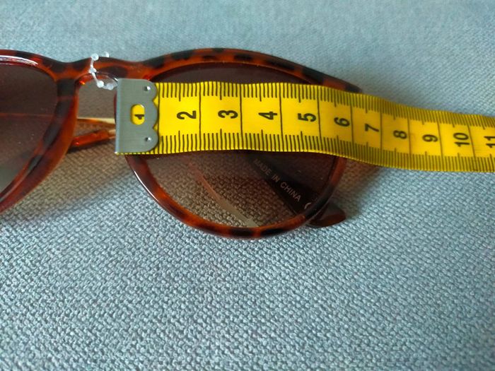 Lunettes de soleil écaille ambrée – Neuves avec étiquette - photo numéro 7