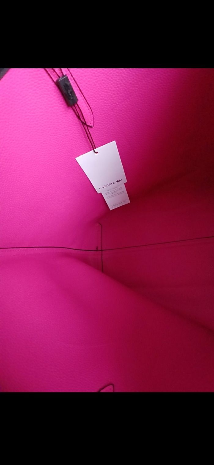 Sac a main noir et fuchsia réversible lacoste - photo numéro 4