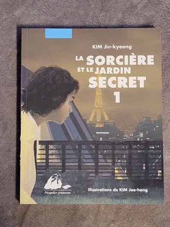 La sorcière et le jardin secret Par Jin-kyeong Kim, Jae-Hong Kim
