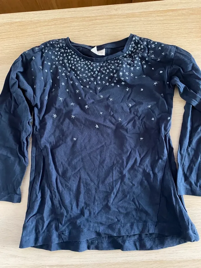 Pull dessus t-shirt 5 ans fille bleu étoile noeud tour Eiffel Disney chien 101 dalmatiens automne - photo numéro 7