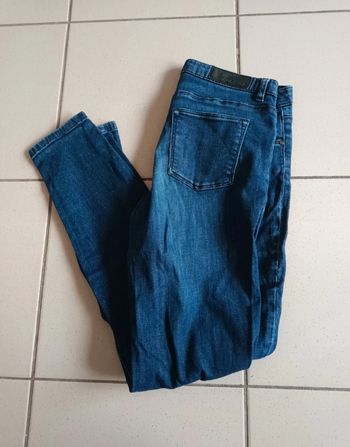 Jean femme Naf Naf taille 36