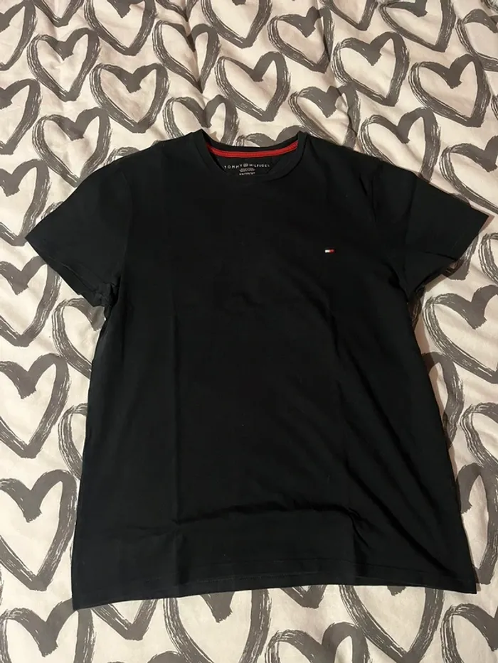 tee shirt noir tommy hilfiger - photo numéro 2