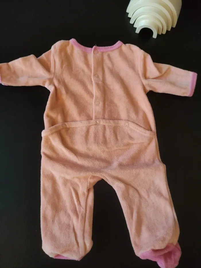 Pyjama 1 mois - photo numéro 7