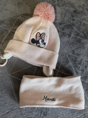 bonnet et tour de cou