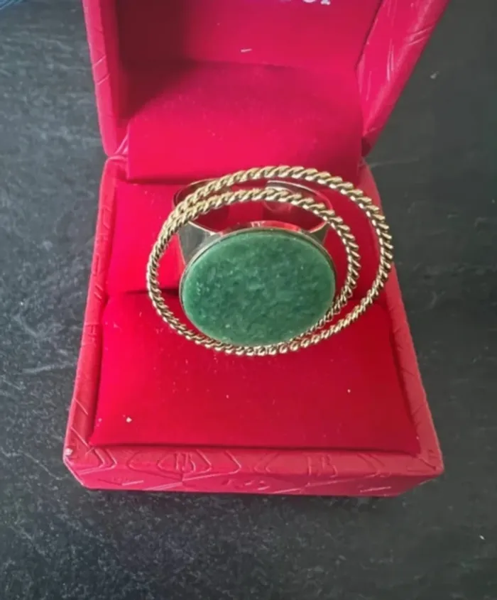 Magnifique bague neuve Zag