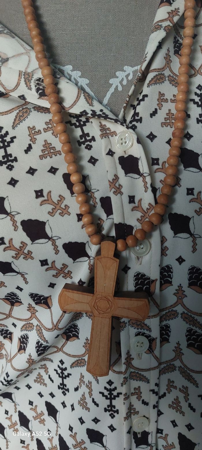 Collier pendentif bois croix mixte