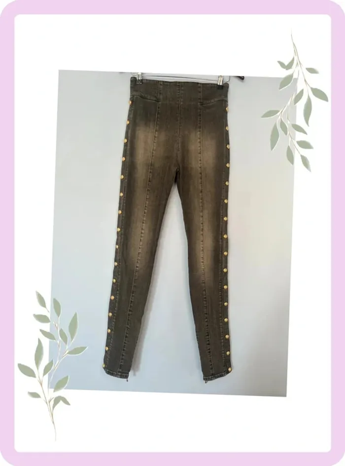 Jean Gris à Détails Tête de Lion – Balmain – Taille 40 🐾 - photo numéro 7