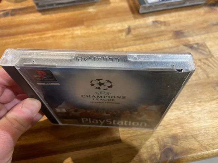 Uefa champions league ps1 - photo numéro 2