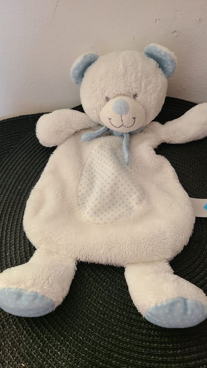 Doudou plat ours blanc bleu pois TEX Baby Carrefour