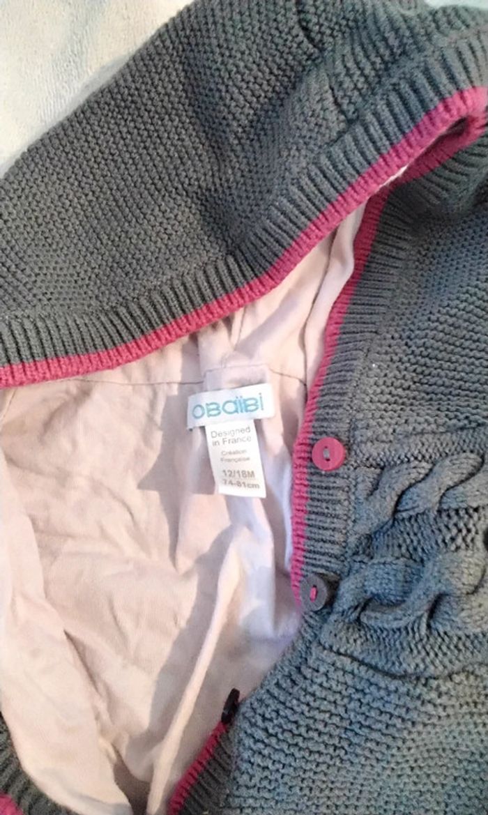 Cape ou poncho à capuche, gris et rose, boutons ,poches ,Obaibi 12/18 mois, 74-81 cm - photo numéro 3