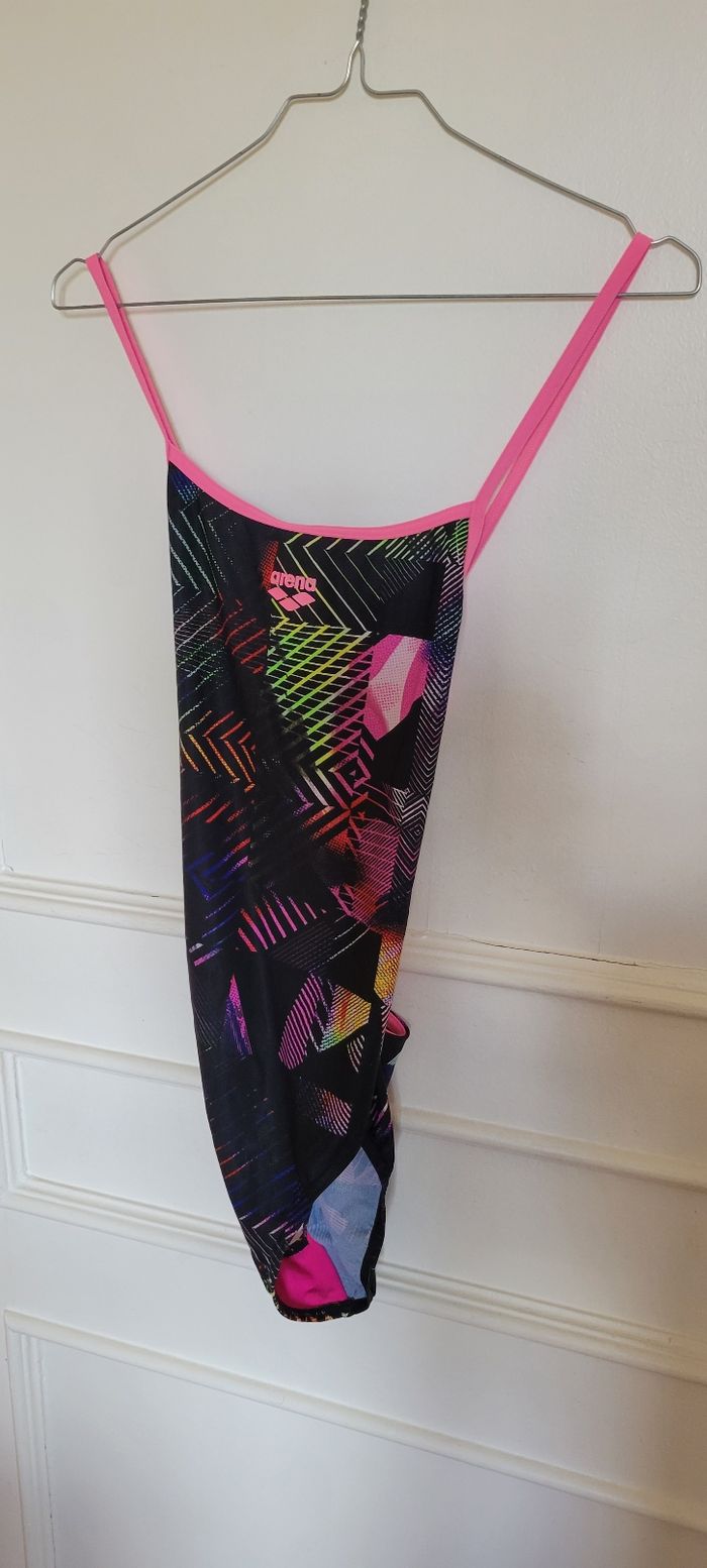 Maillot de bain une pièce - photo numéro 2