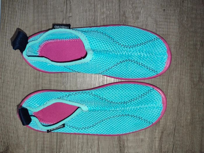 Chaussures de piscine Decathlon pointure 30/31 - photo numéro 3