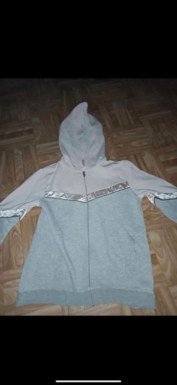 Veste Okaïdi sport en très bon état fille taille 12 ans