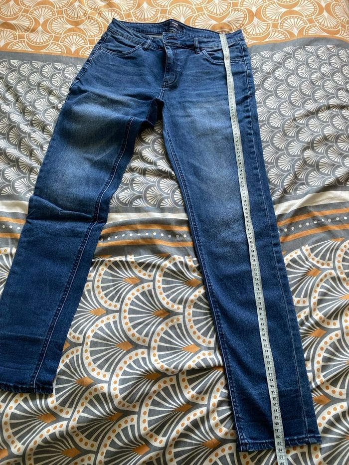 Jean slim 42 - photo numéro 2