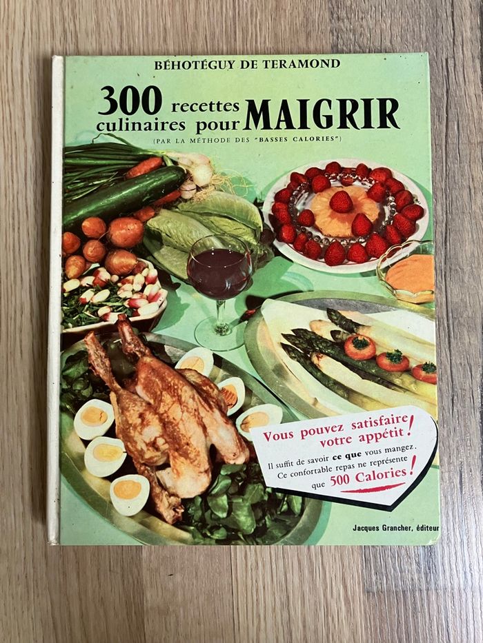Livre relié -300 recettes culinaires pour maigrir