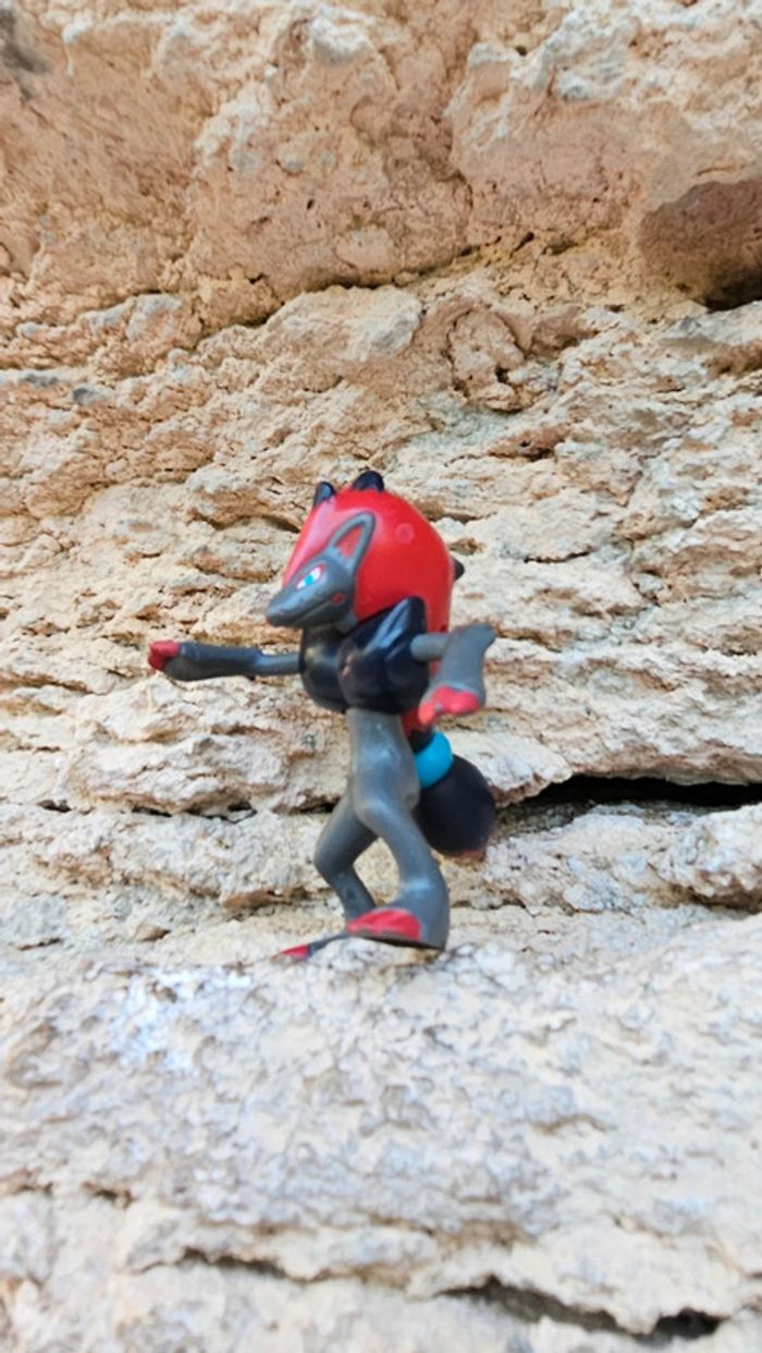 Super figurine Pokemon Nintendo zoroark - photo numéro 3