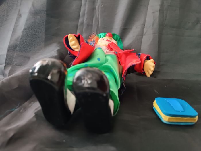 Clown musical porcelaine - photo numéro 5