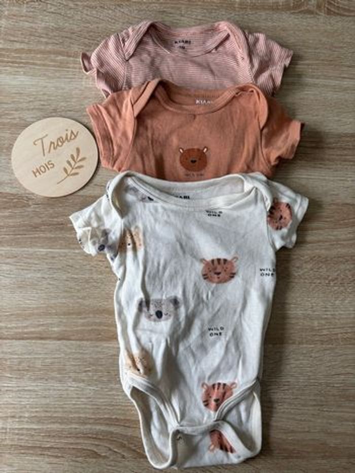 3 bodies manches courtes