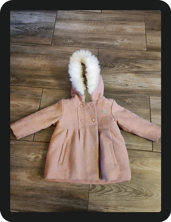 Manteau avec capuche fourrure rose Lulu castagnette Taille 24 mois