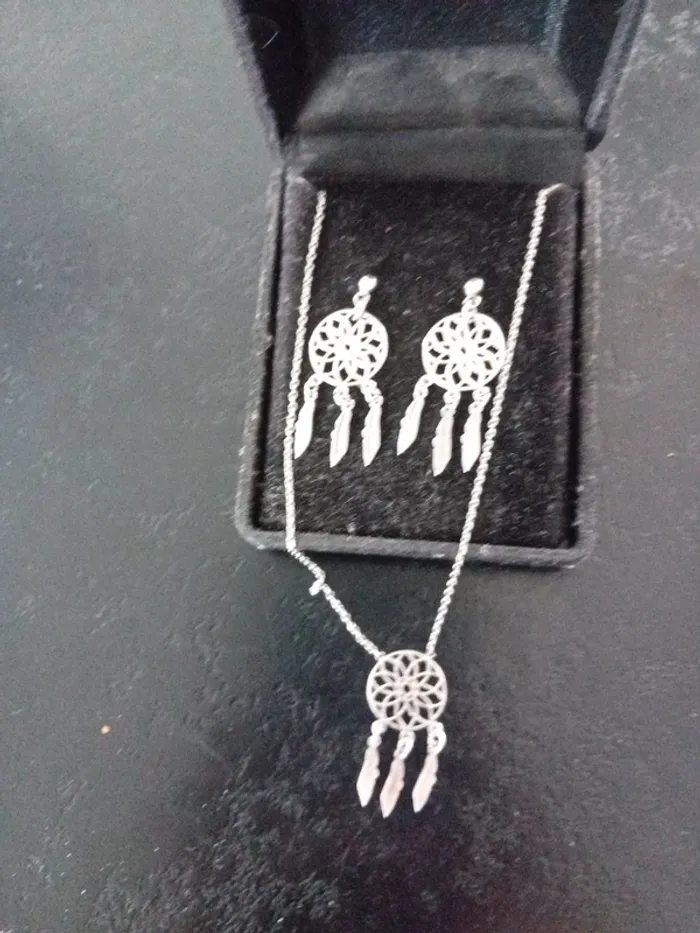 Parure collier et boucles d oreille