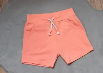 Short c&a orange fluo (flashi) 92 cm état neuf