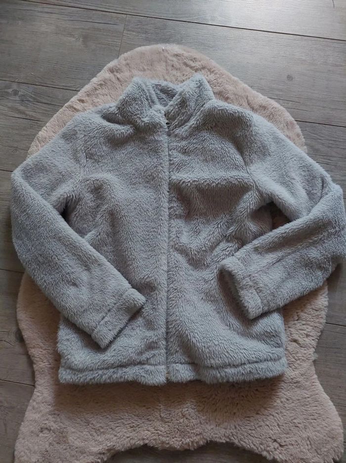 Veste douce grise fille 12 ans (152cm) TBE ☁️