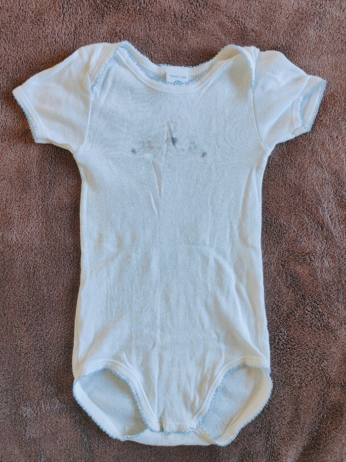 Lot 2 bodies mc blanc et jaune Petit Bateau 18 mois - photo numéro 3