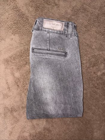 Pantalon jean gris les petites Bombes LPB taille XS en très bon état.