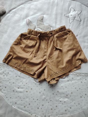 Short marron 