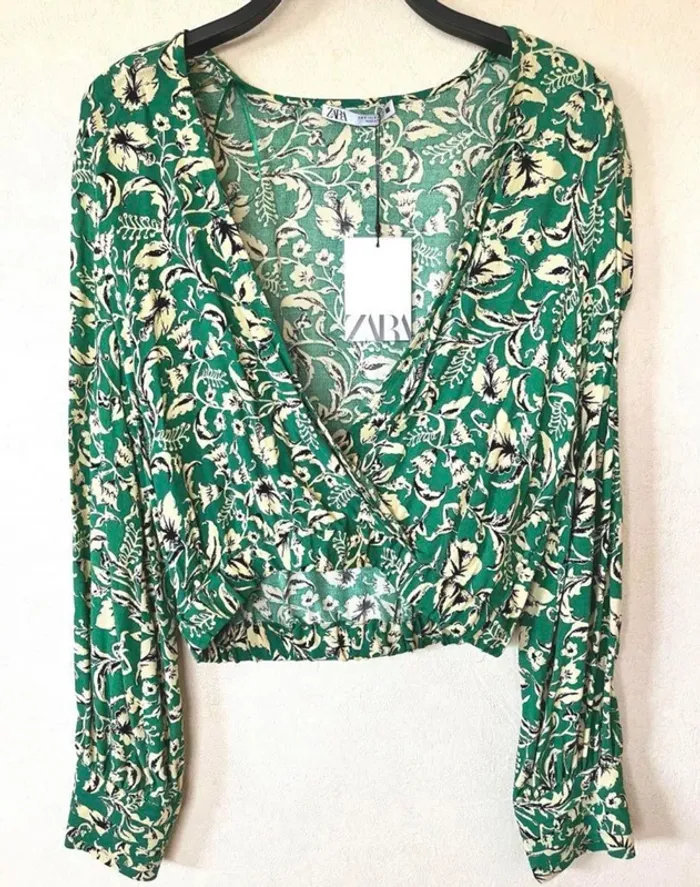 Blouse ZW verte à fleurs , taille L, Neuf avec étiquette- Zara