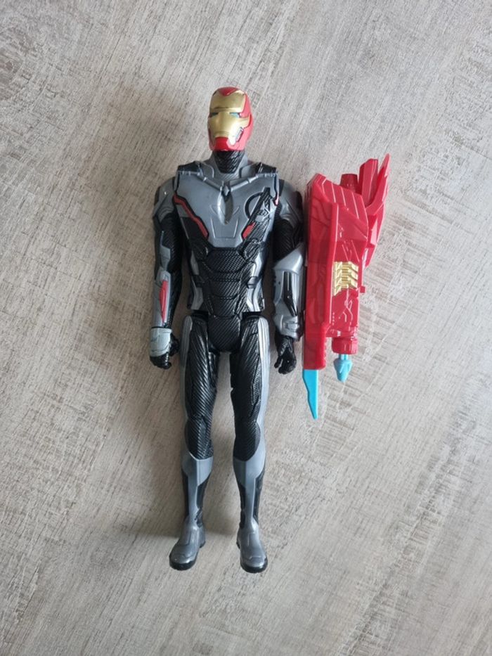 Figurine Iron Man + lanceur