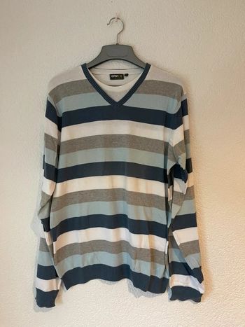 Pull col V taille XL