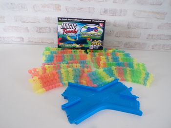 Circuit Magic Tracks