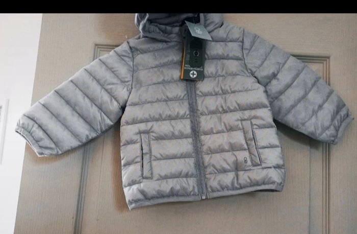 Doudoune neuve 12 mois
